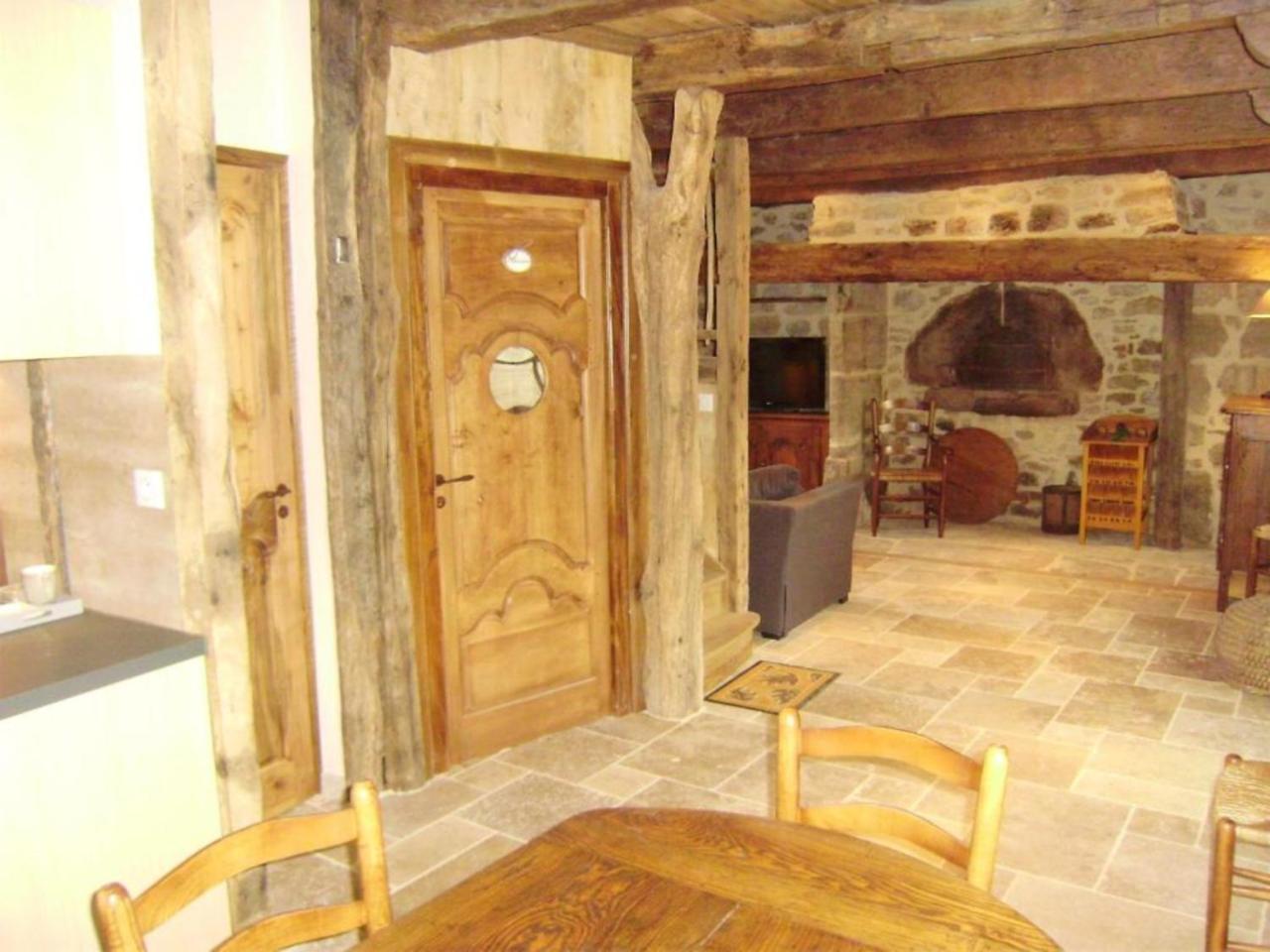 Gite Du Travers Sebrazac Kamer foto
